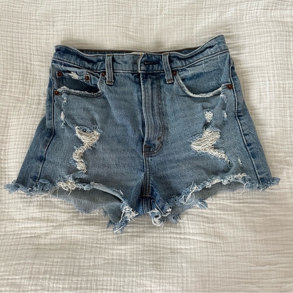 Abercrombie High Rise Mom short 25 - Picture 1 of 3
